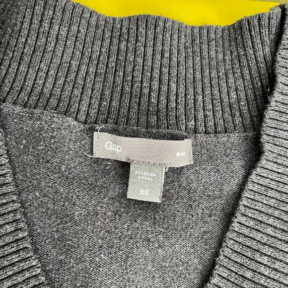 Gap V-neck Sweater, Charcoal Gray, Size XS - Picture 3 of 8